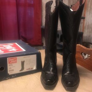 SOLD. Tony Lama Cowboy Boots, size 8.
